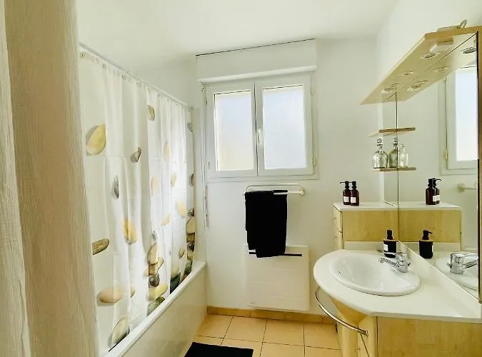 Maison Entiere Domido Holiday home Change (Sarthe)